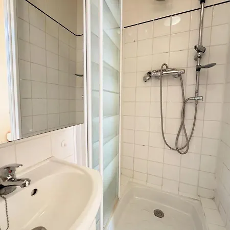 Charming In Near The Seine N1-242